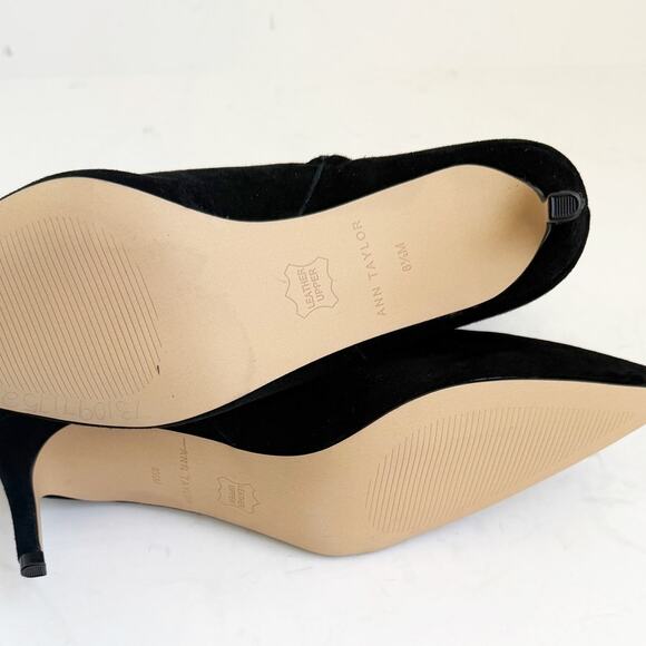 NWOB Ann Taylor Straight Stiletto Heel Suede Booties Black Gold Zip 8.5 - Picture 6 of 7